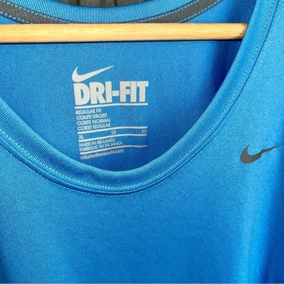 Nike Periwinkle Blue Tank - Picture 4 of 4